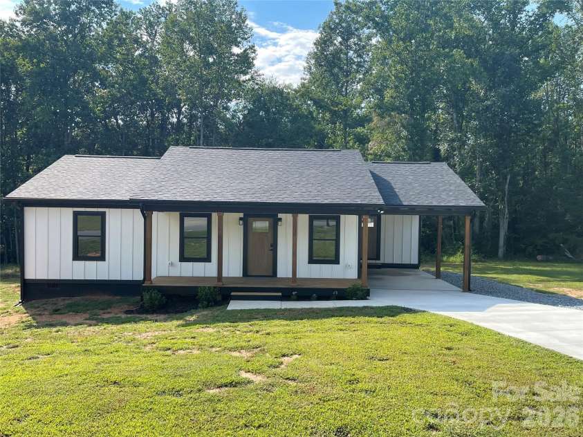314 Maryland Drive, Forest City, NC 28043.  MLS# CAR4399377, YatesRealty ID 34696. 