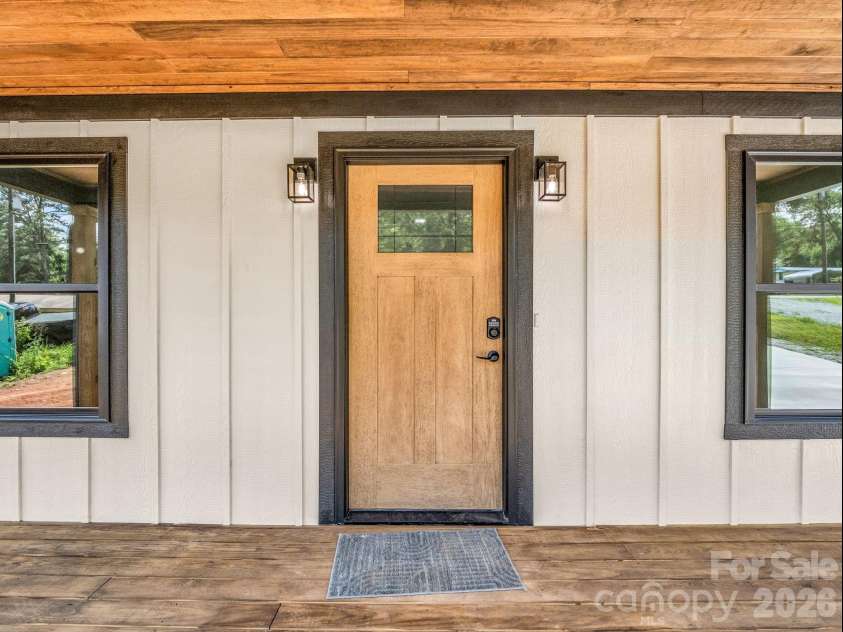 314 Maryland Drive, Forest City, NC 28043.  MLS# CAR4399377, YatesRealty ID 34696. Front Entrance