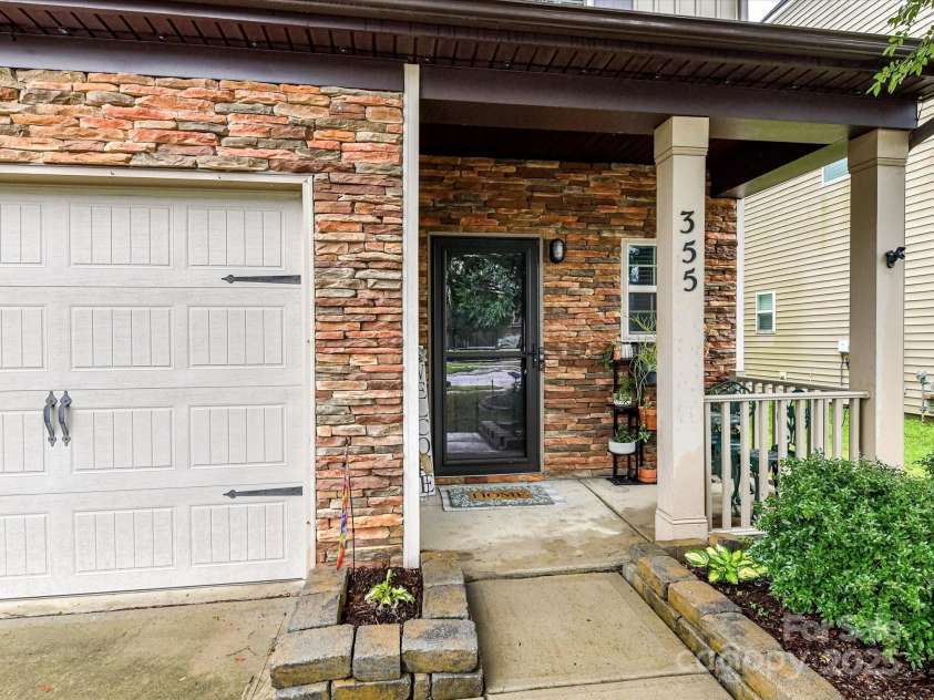 355 Pulaski Drive, Concord, NC 28027.  MLS# CAR4287941, YatesRealty ID 34699. 