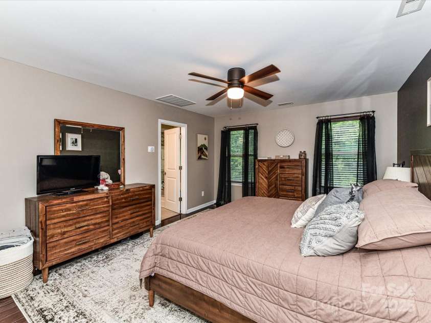 355 Pulaski Drive, Concord, NC 28027.  MLS# CAR4287941, YatesRealty ID 34699. 