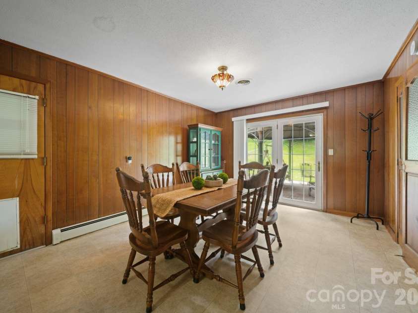 528 Baccus Siding Road, Green Mountain, NC 28740.  MLS# CAR4398758, YatesRealty ID 34699. 