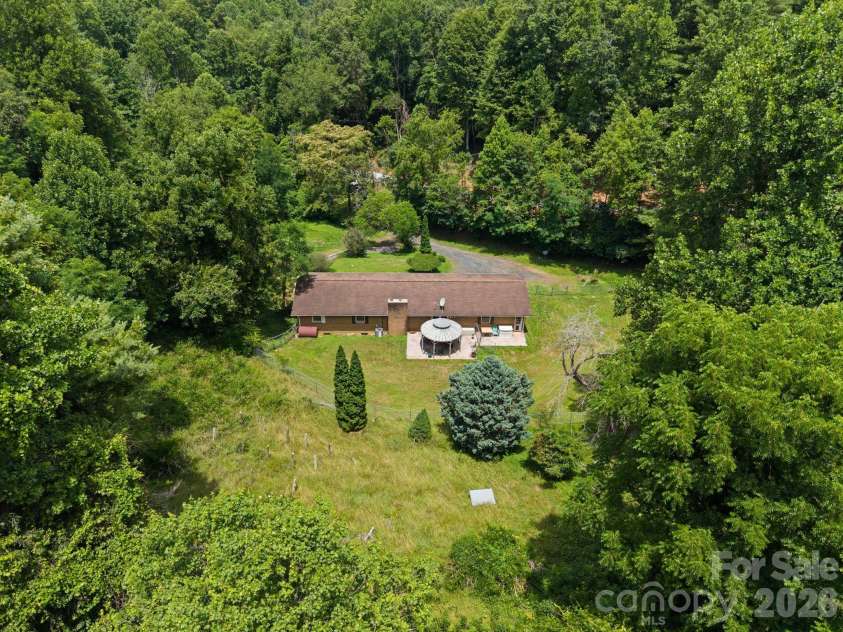 528 Baccus Siding Road, Green Mountain, NC 28740.  MLS# CAR4398758, YatesRealty ID 34699. 