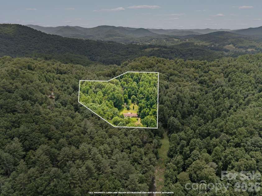 528 Baccus Siding Road, Green Mountain, NC 28740.  MLS# CAR4398758, YatesRealty ID 34699. 