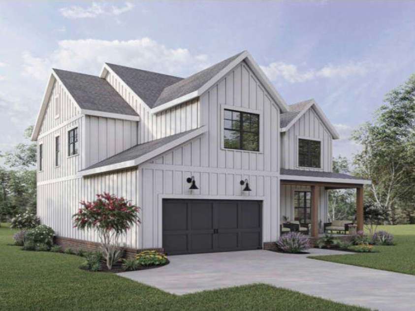 42 Stone Crest Mountain Drive, Black Mountain, NC 28711.  MLS# CAR3937373, YatesRealty ID 347. Attached two car garage.