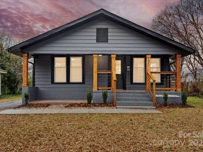 4421 Gum Street, Charlotte, NC 28208.  MLS# CAR4210808, YatesRealty ID 347. 