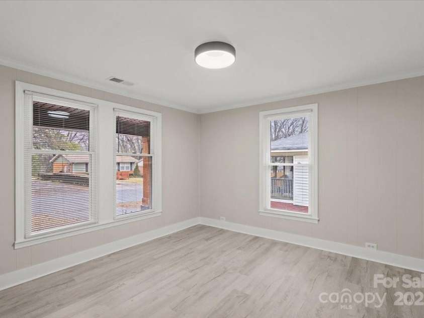 4421 Gum Street, Charlotte, NC 28208.  MLS# CAR4210808, YatesRealty ID 347. 