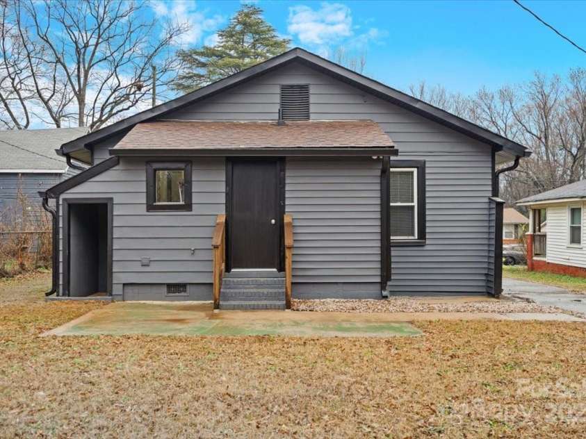 4421 Gum Street, Charlotte, NC 28208.  MLS# CAR4210808, YatesRealty ID 347. 