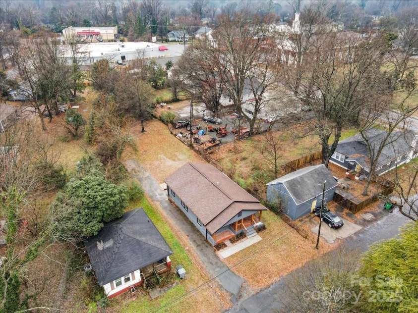 4421 Gum Street, Charlotte, NC 28208.  MLS# CAR4210808, YatesRealty ID 347. 