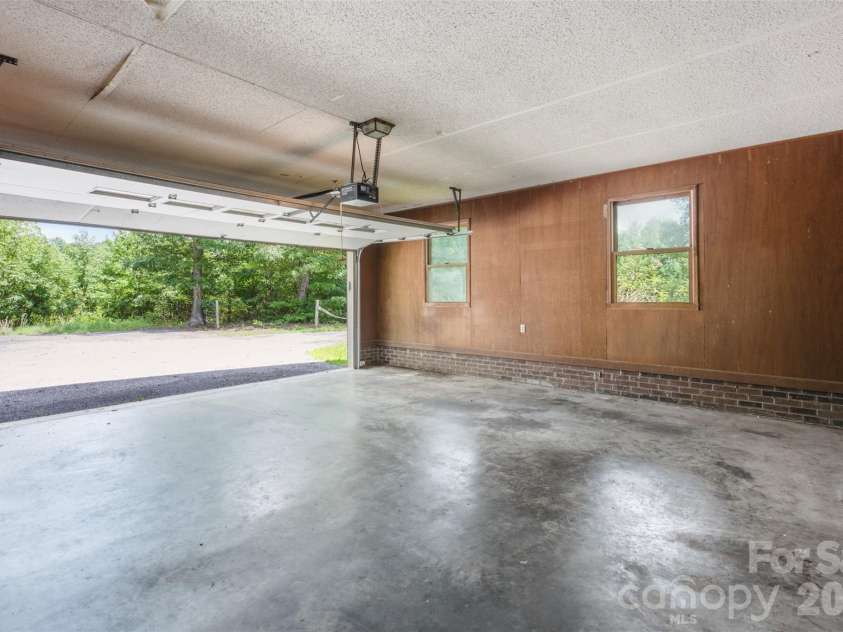 150 Barber Lyerly Road, Salisbury, NC 28147.  MLS# CAR4343606, YatesRealty ID 3470. 