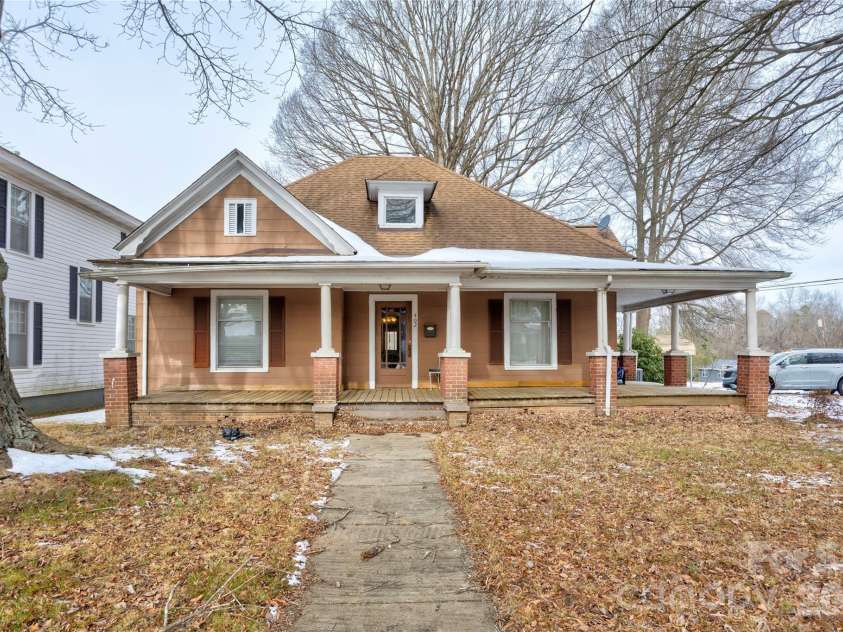402 Salisbury Avenue, Spencer, NC 28159.  MLS# CAR4342111, YatesRealty ID 3470. 