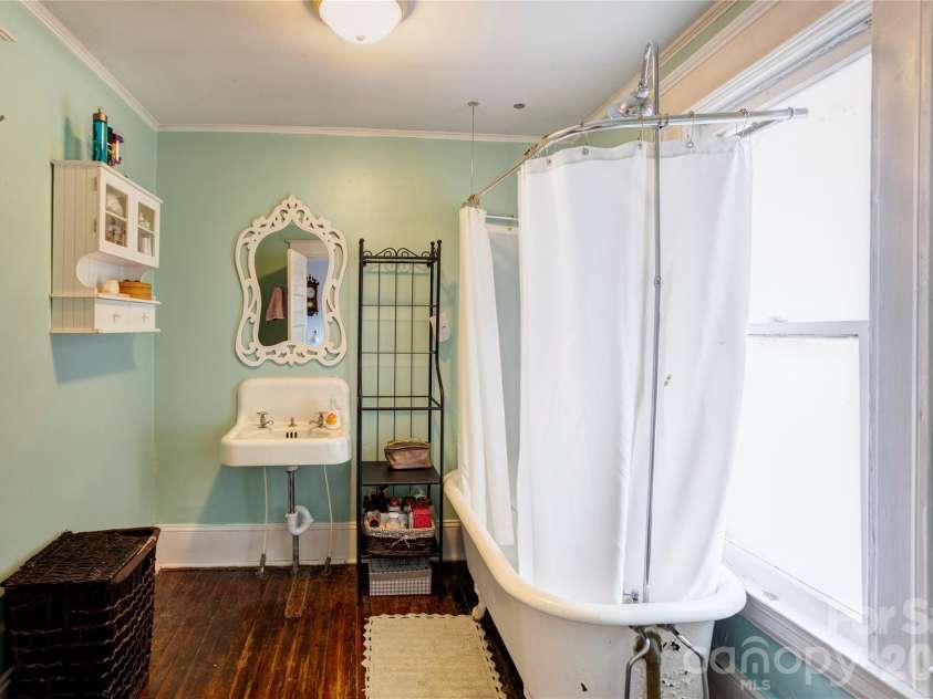 402 Salisbury Avenue, Spencer, NC 28159.  MLS# CAR4342111, YatesRealty ID 3470. 