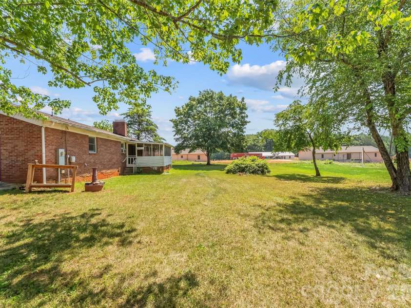 500 Pete Brittain Road, Morganton, NC 28655.  MLS# CAR4399853, YatesRealty ID 34701. 