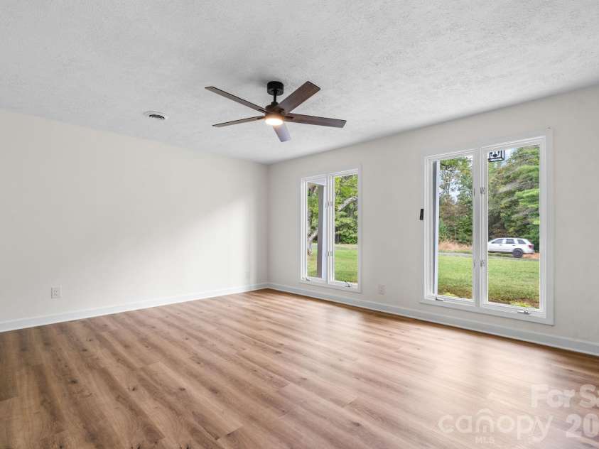 500 Pete Brittain Road, Morganton, NC 28655.  MLS# CAR4436702, YatesRealty ID 34701. 