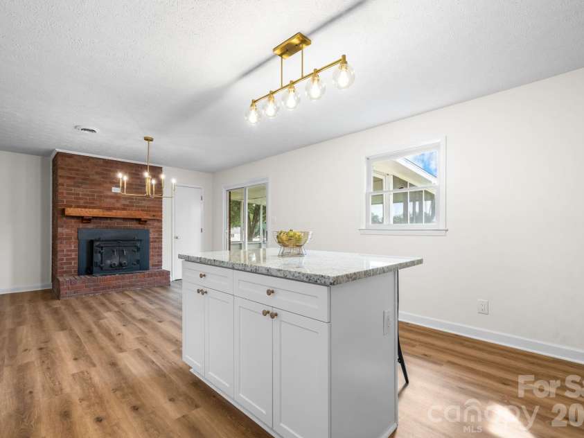 500 Pete Brittain Road, Morganton, NC 28655.  MLS# CAR4436702, YatesRealty ID 34701. 