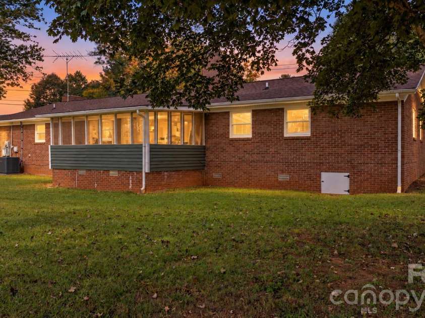 500 Pete Brittain Road, Morganton, NC 28655.  MLS# CAR4436702, YatesRealty ID 34701. 