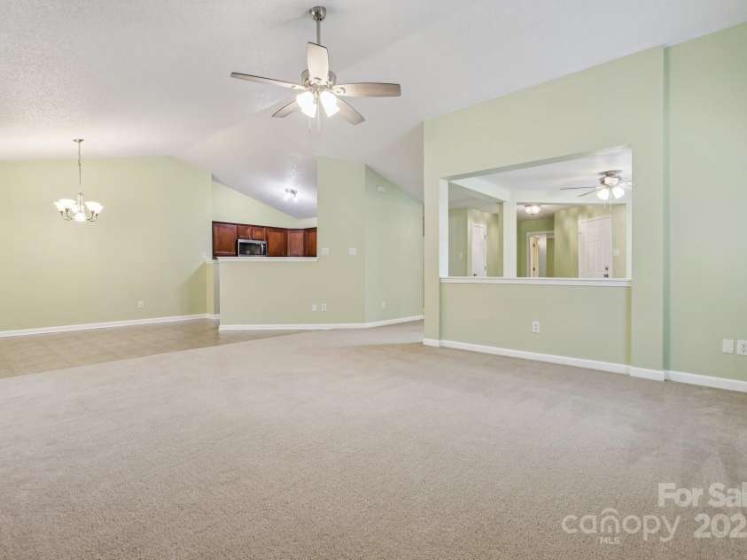 1909 Leesburg Drive, Clover, SC 29710.  MLS# CAR4279324, YatesRealty ID 34702. 