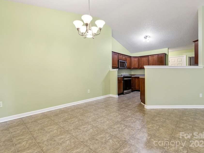 1909 Leesburg Drive, Clover, SC 29710.  MLS# CAR4279324, YatesRealty ID 34702. 