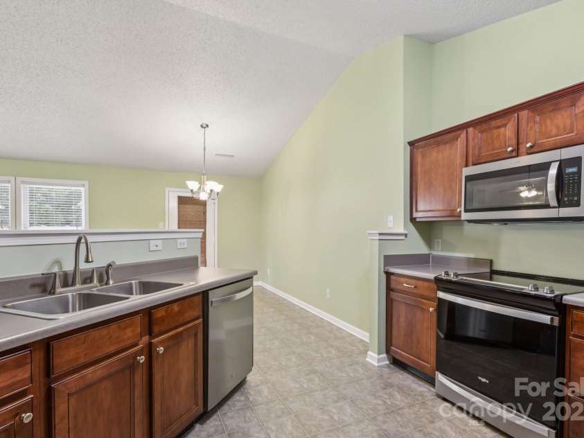 1909 Leesburg Drive, Clover, SC 29710.  MLS# CAR4279324, YatesRealty ID 34702. 