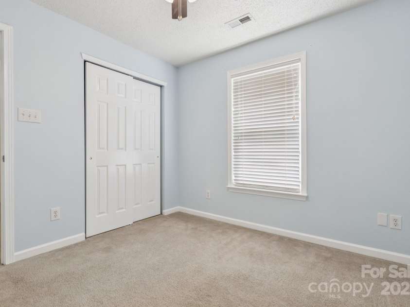 1909 Leesburg Drive, Clover, SC 29710.  MLS# CAR4279324, YatesRealty ID 34702. 