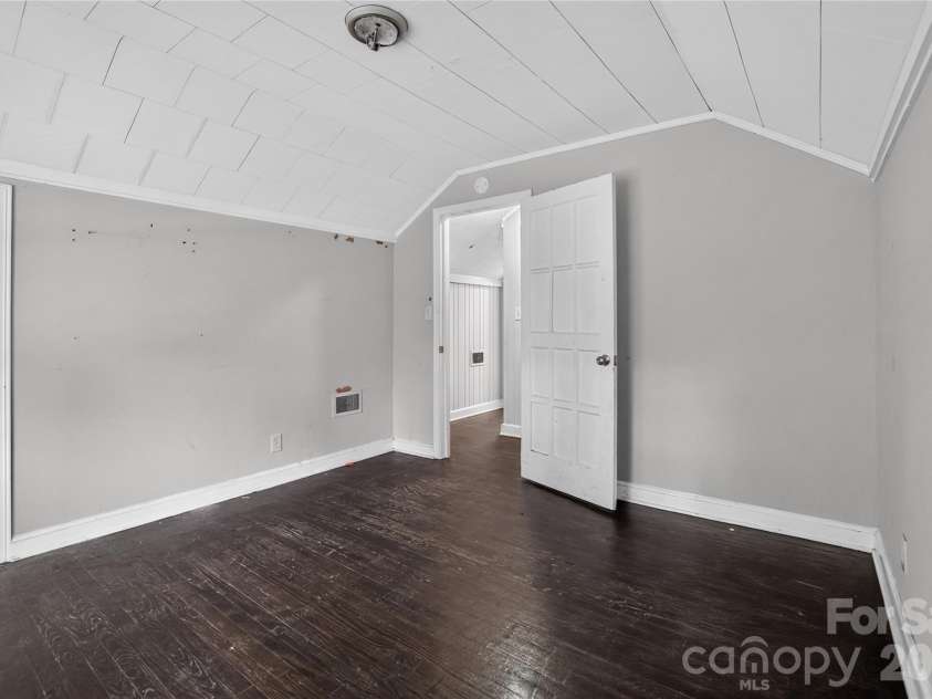 405 Ransom Street, Gastonia, NC 28052.  MLS# CAR4397780, YatesRealty ID 34703. 