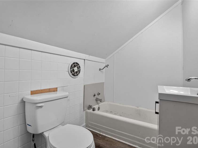 405 Ransom Street, Gastonia, NC 28052.  MLS# CAR4397780, YatesRealty ID 34703. 