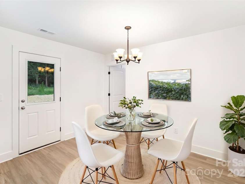 307 Oakdale Avenue, Kannapolis, NC 28083.  MLS# CAR4287737, YatesRealty ID 34704. Virtually Staged