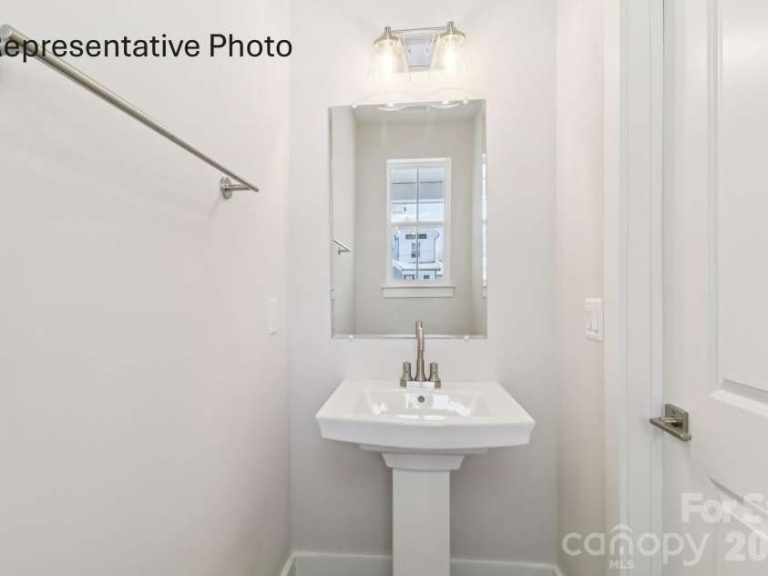 1433 Twin Leaf Road, Fort Mill, SC 29715.  MLS# CAR4400175, YatesRealty ID 34705. 