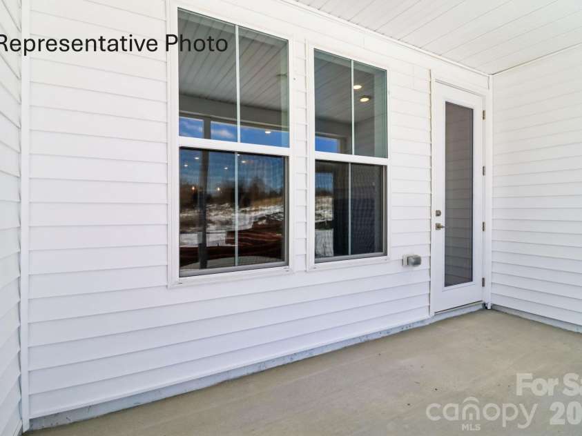 1433 Twin Leaf Road, Fort Mill, SC 29715.  MLS# CAR4400175, YatesRealty ID 34705. 