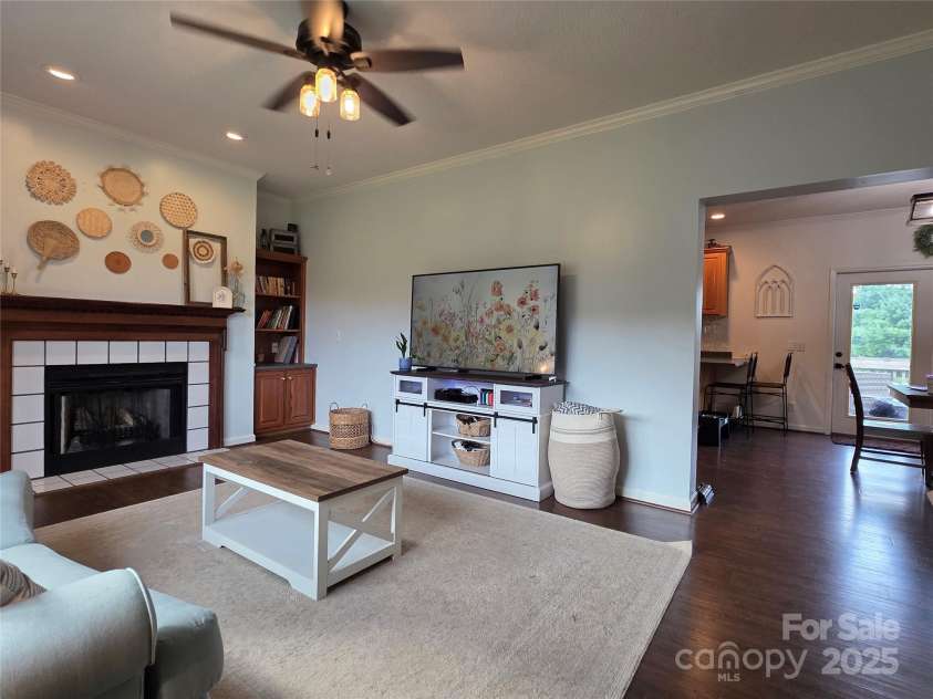 21 Persimmon Drive, Mills River, NC 28759.  MLS# CAR4289280, YatesRealty ID 34706. 