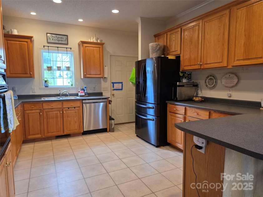 21 Persimmon Drive, Mills River, NC 28759.  MLS# CAR4289280, YatesRealty ID 34706. 