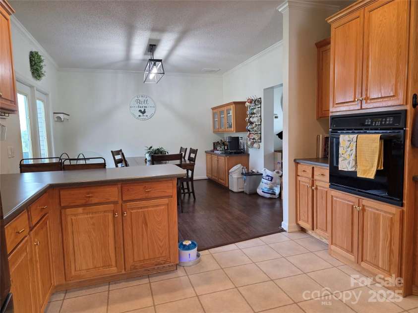 21 Persimmon Drive, Mills River, NC 28759.  MLS# CAR4289280, YatesRealty ID 34706. 