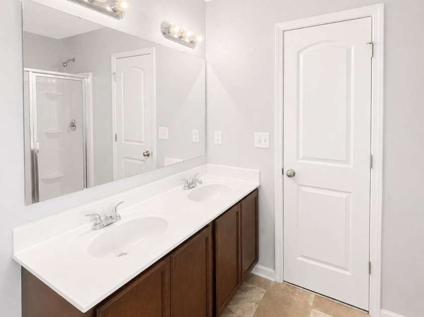 7417 O'Hara Street, Huntersville, NC 28078.  MLS# CAR4395903, YatesRealty ID 34706. Owner Bath