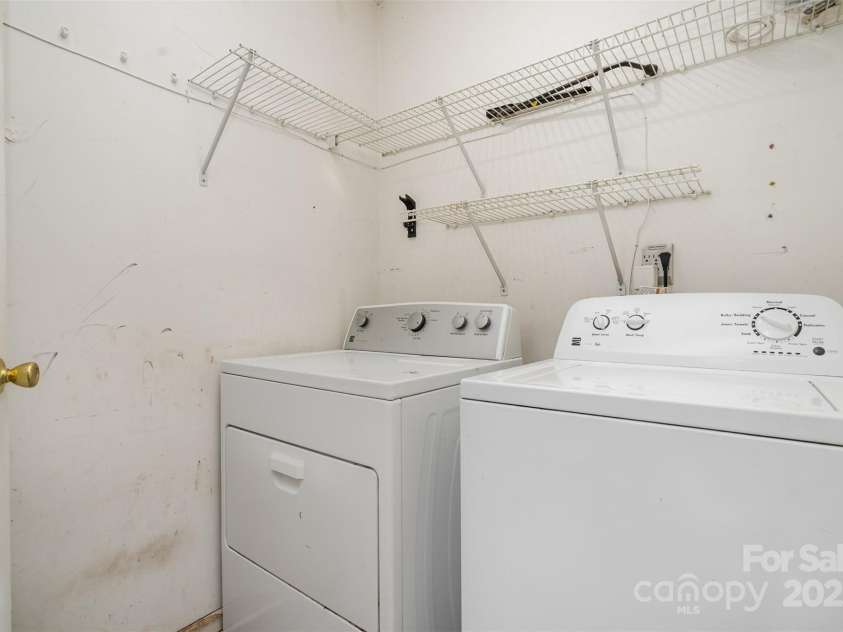 5921 Cougar Lane, Charlotte, NC 28269.  MLS# CAR4291089, YatesRealty ID 34708. Laundry Room