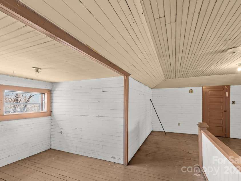 1011 Ashe Avenue, Lenoir, NC 28645.  MLS# CAR4326703, YatesRealty ID 3471. 