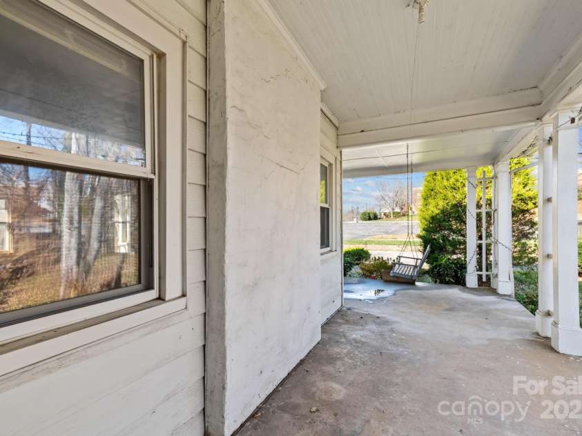 1011 Ashe Avenue, Lenoir, NC 28645.  MLS# CAR4326703, YatesRealty ID 3471. 