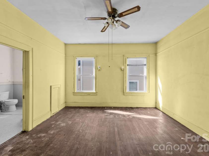 1011 Ashe Avenue, Lenoir, NC 28645.  MLS# CAR4425210, YatesRealty ID 3471. 