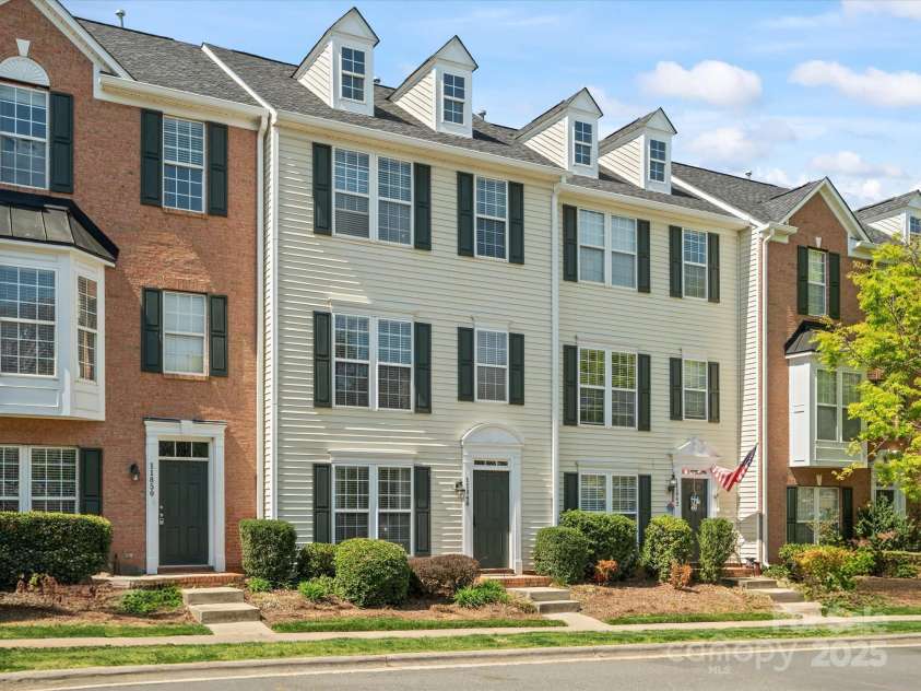 11846 Chelton Ridge Lane, Charlotte, NC 28277.  MLS# CAR4239634, YatesRealty ID 3471. 