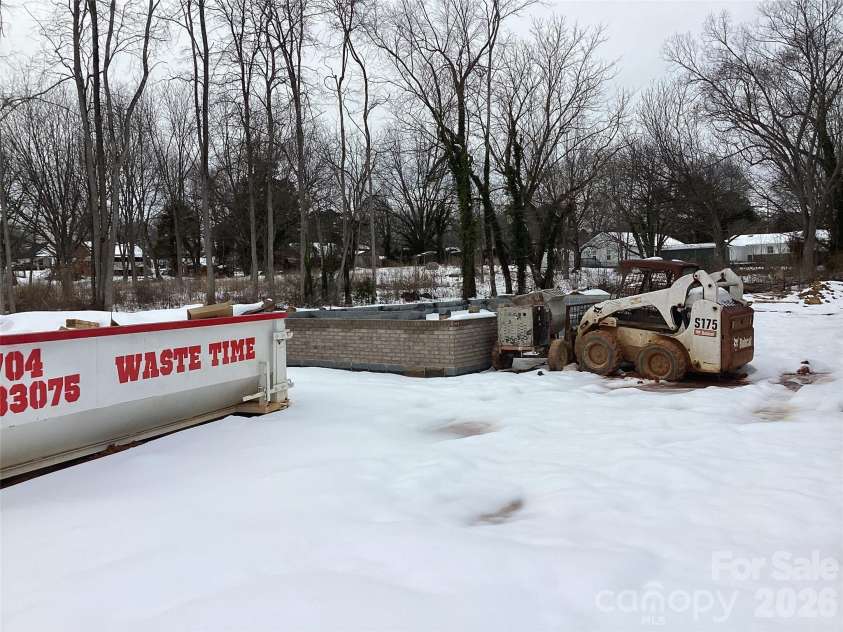 2530 Jake Alexander Boulevard, Salisbury, NC 28146.  MLS# CAR4342612, YatesRealty ID 3471. Present front view.