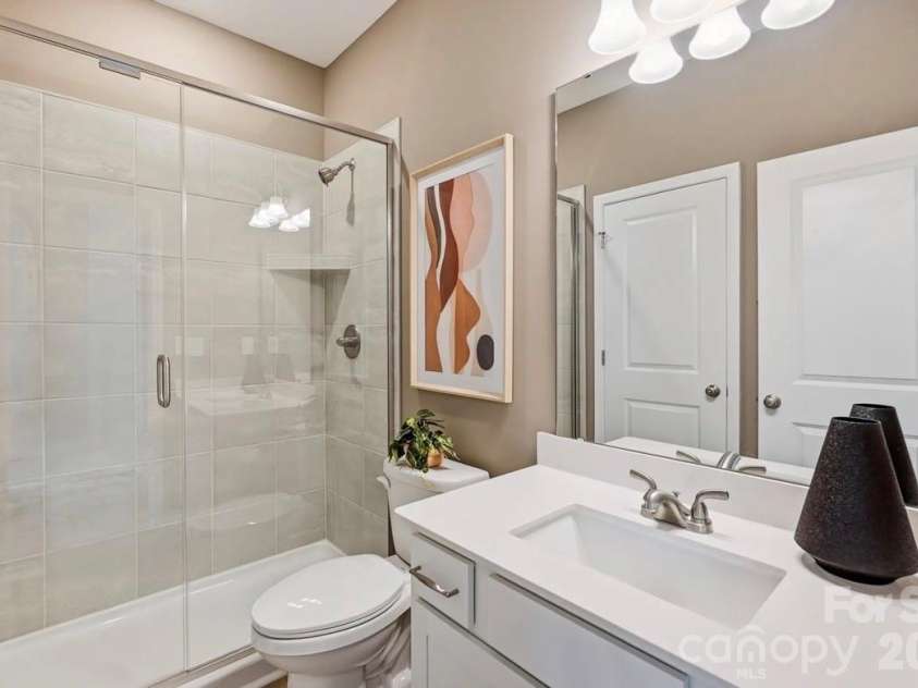 1404 Bansal Drive, Charlotte, NC 28215.  MLS# CAR4400083, YatesRealty ID 34710. 