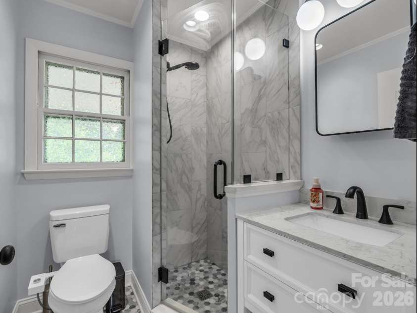 201 Lincoln Road, Forest City, NC 28043.  MLS# CAR4398972, YatesRealty ID 34711. 