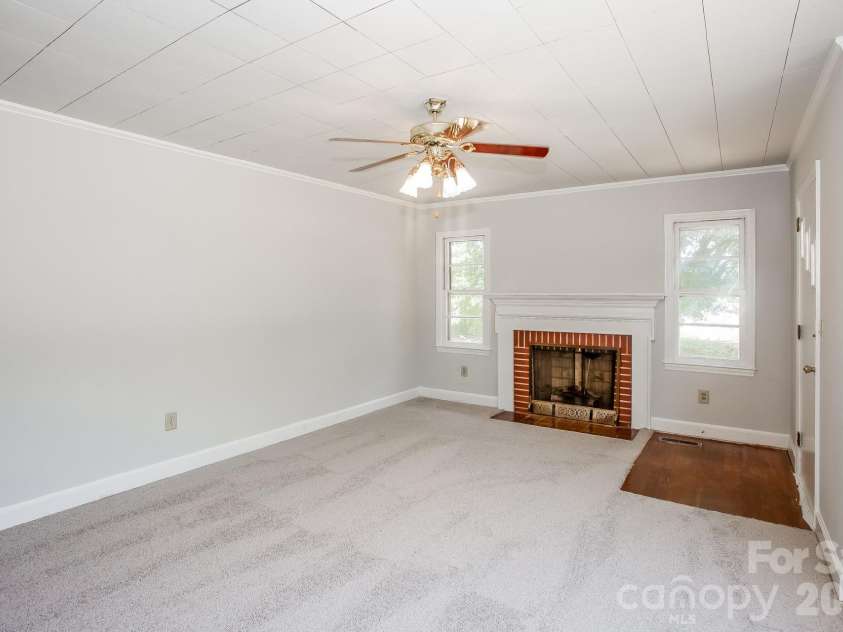 113 Griggs Street, Pageland, SC 29728.  MLS# CAR4400185, YatesRealty ID 34712. 
