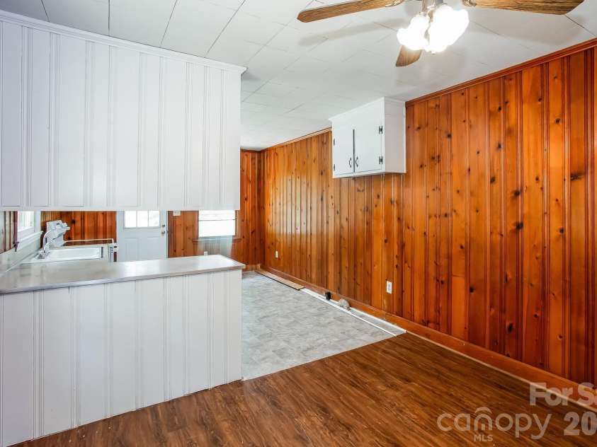113 Griggs Street, Pageland, SC 29728.  MLS# CAR4400185, YatesRealty ID 34712. 