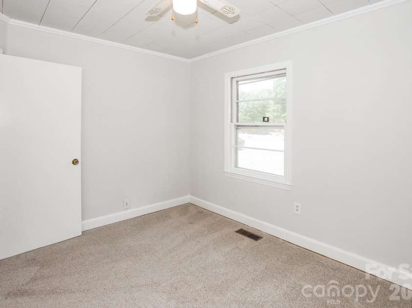 113 Griggs Street, Pageland, SC 29728.  MLS# CAR4400185, YatesRealty ID 34712. 