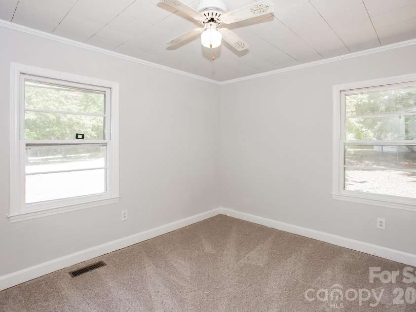 113 Griggs Street, Pageland, SC 29728.  MLS# CAR4400185, YatesRealty ID 34712. 