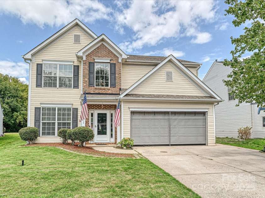 14308 Asheton Creek Drive, Charlotte, NC 28273.  MLS# CAR4294450, YatesRealty ID 34713. 14308 Asheton Creek Drive