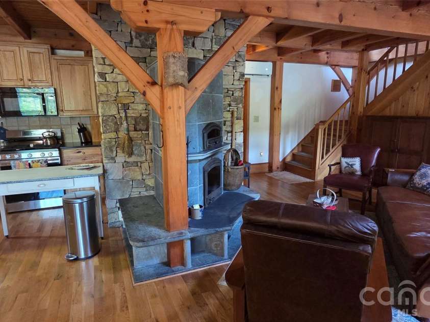 165 Winding Trail, Burnsville, NC 28714.  MLS# CAR4400173, YatesRealty ID 34713. 