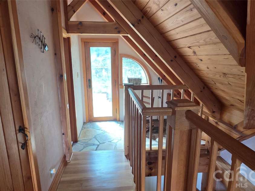 165 Winding Trail, Burnsville, NC 28714.  MLS# CAR4400173, YatesRealty ID 34713. 