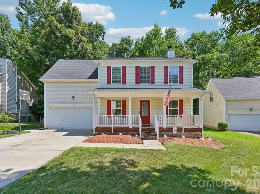 9338 Golden Pond Drive, Charlotte, NC 28269.  MLS# CAR4392080, YatesRealty ID 34714. 
