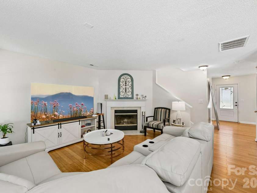 9338 Golden Pond Drive, Charlotte, NC 28269.  MLS# CAR4392080, YatesRealty ID 34714. 