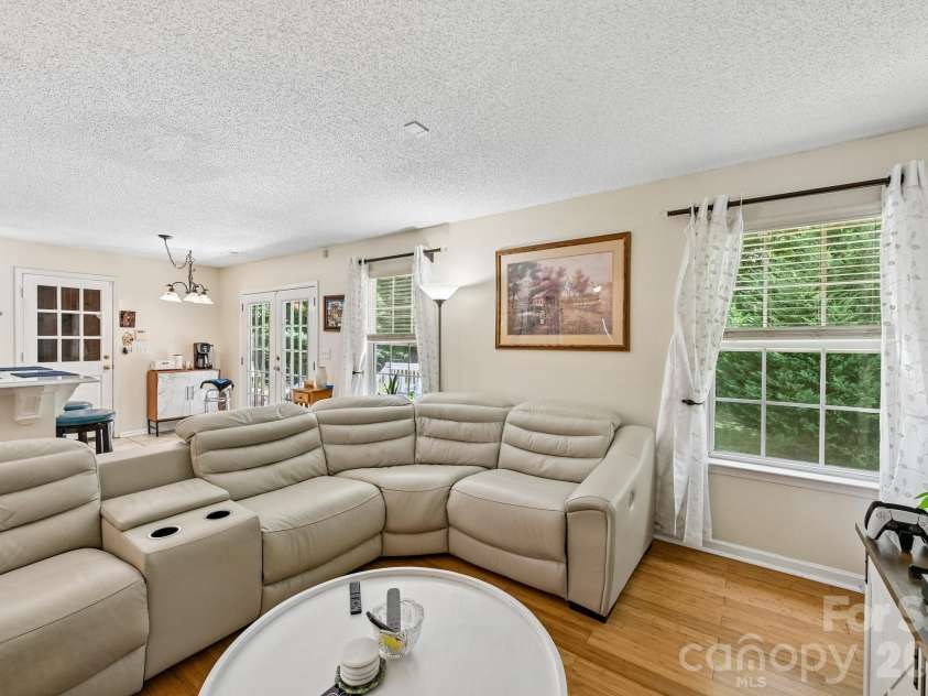 9338 Golden Pond Drive, Charlotte, NC 28269.  MLS# CAR4392080, YatesRealty ID 34714. 
